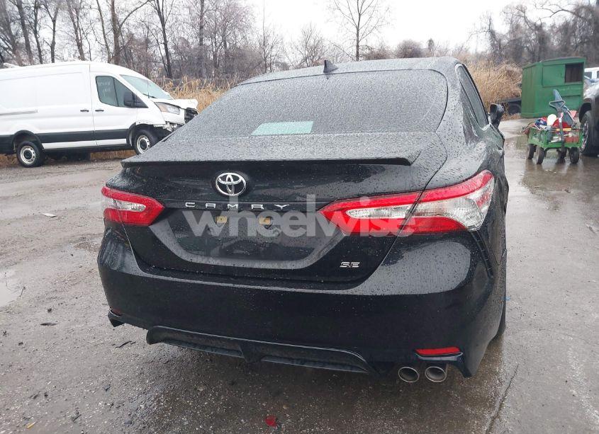 Photo 16 of 2019 Toyota Camry SE (VIN 4T1B11HK4KU765754)
