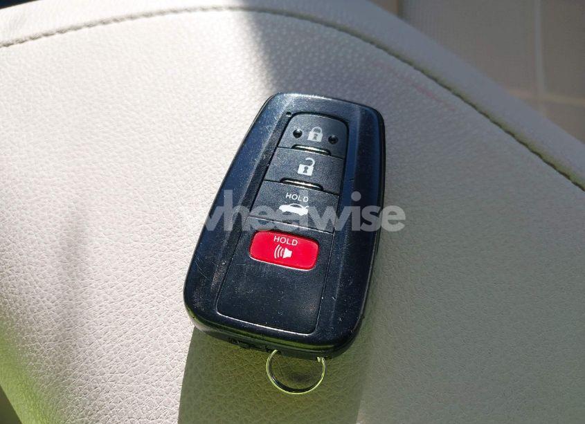 Photo 11 of 2019 Toyota Camry XLE (VIN 4T1B11HK4KU766404)