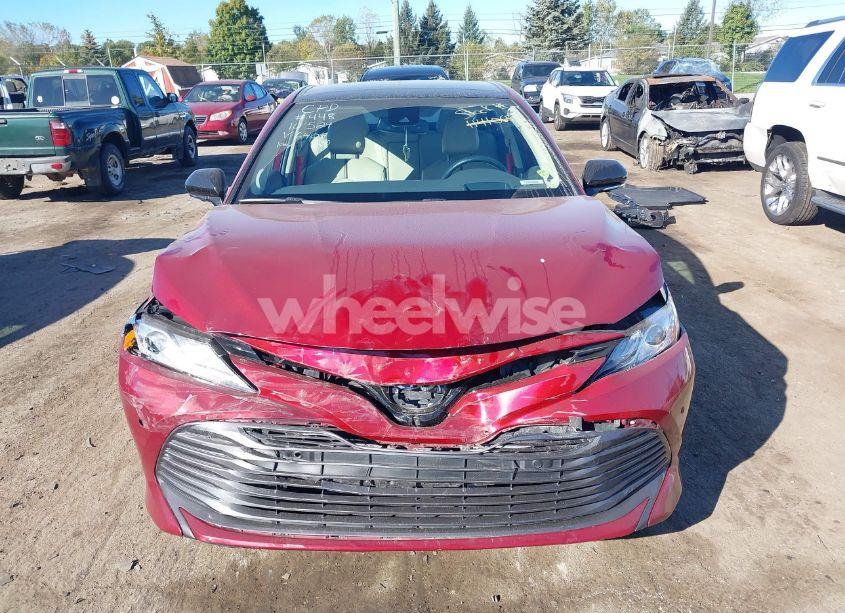 Photo 13 of 2019 Toyota Camry XLE (VIN 4T1B11HK4KU766404)