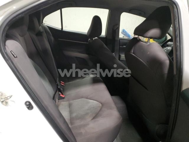 Photo 10 of 2019 TOYOTA CAMRY L (VIN 4T1B11HK4KU799032)