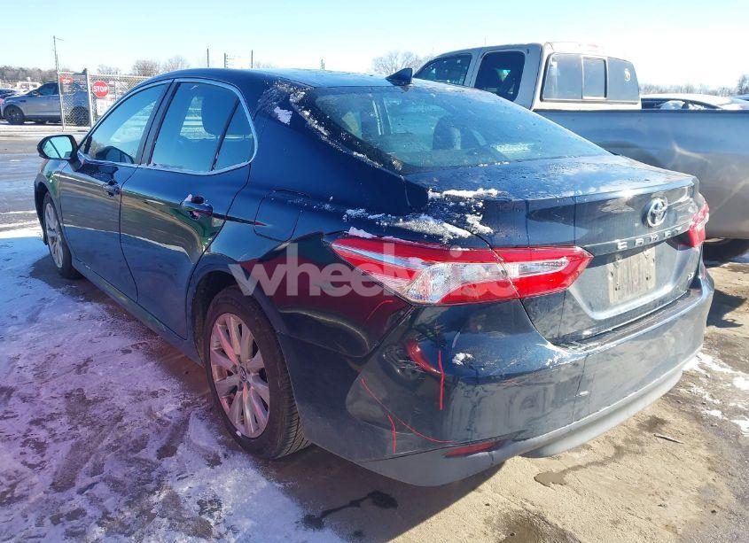 Photo 3 of 2019 Toyota Camry LE (VIN 4T1B11HK4KU799757)