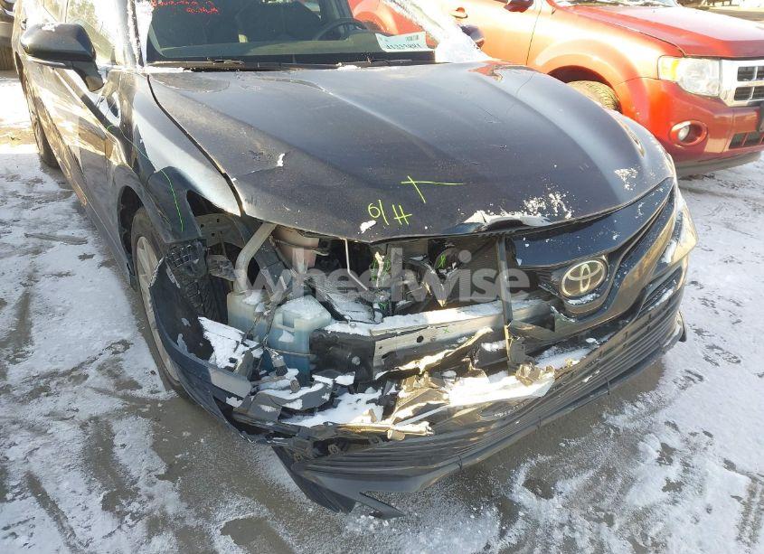 Photo 6 of 2019 Toyota Camry LE (VIN 4T1B11HK4KU799757)