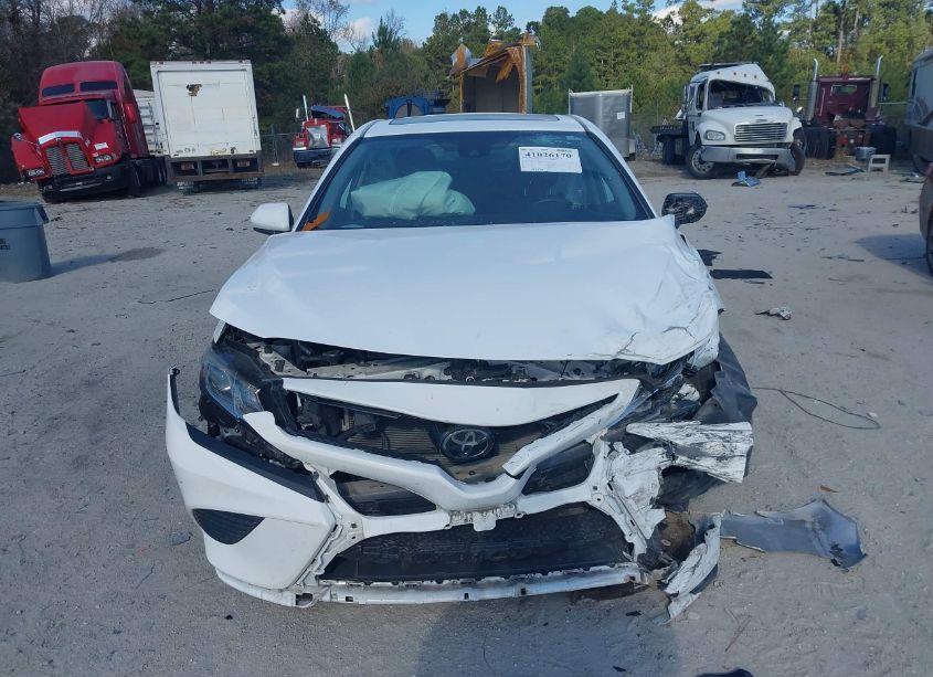 Photo 11 of 2019 Toyota Camry SE (VIN 4T1B11HK4KU807498)