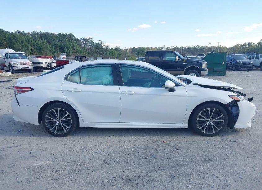Photo 12 of 2019 Toyota Camry SE (VIN 4T1B11HK4KU807498)