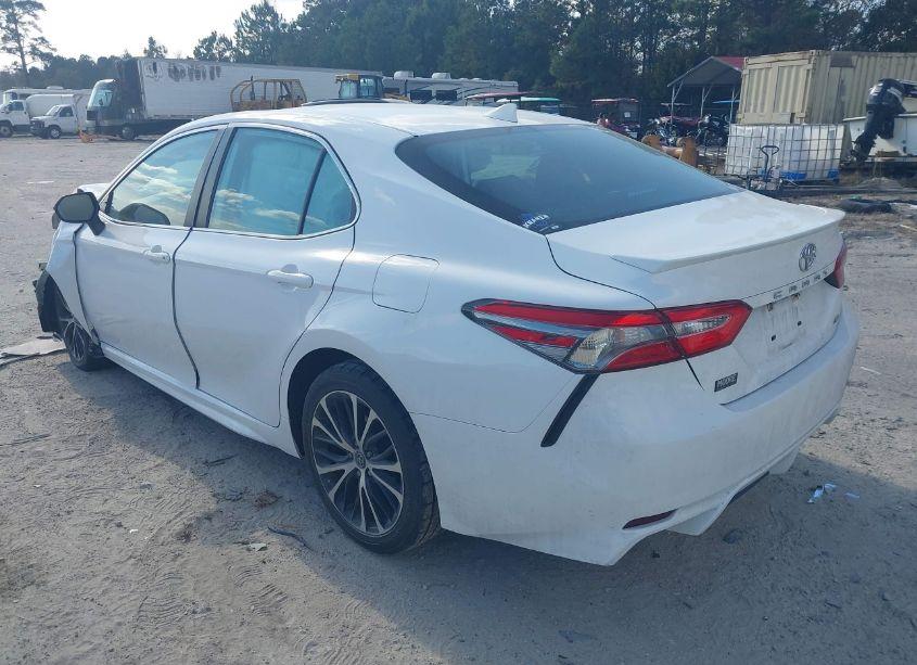Photo 3 of 2019 Toyota Camry SE (VIN 4T1B11HK4KU807498)