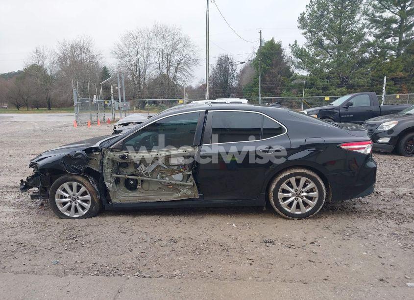 Photo 14 of 2019 Toyota Camry LE (VIN 4T1B11HK4KU810482)