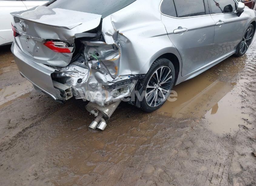 Photo 6 of 2019 Toyota Camry SE (VIN 4T1B11HK4KU834717)