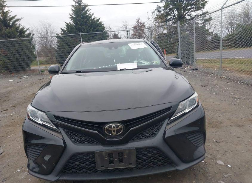 Photo 12 of 2019 Toyota Camry SE (VIN 4T1B11HK4KU842252)