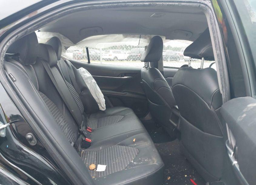 Photo 8 of 2019 Toyota Camry SE (VIN 4T1B11HK4KU842252)