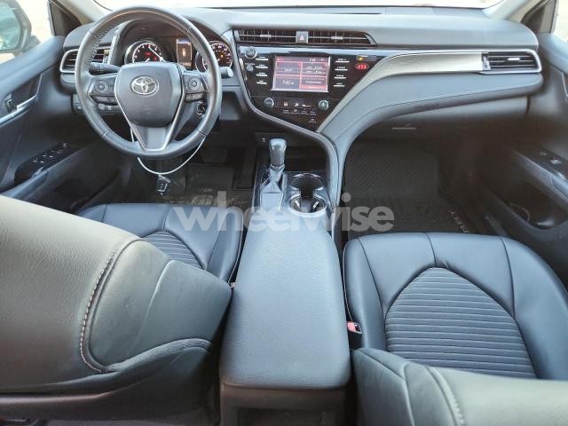 Photo 6 of 2019 TOYOTA CAMRY L (VIN 4T1B11HK4KU843059)