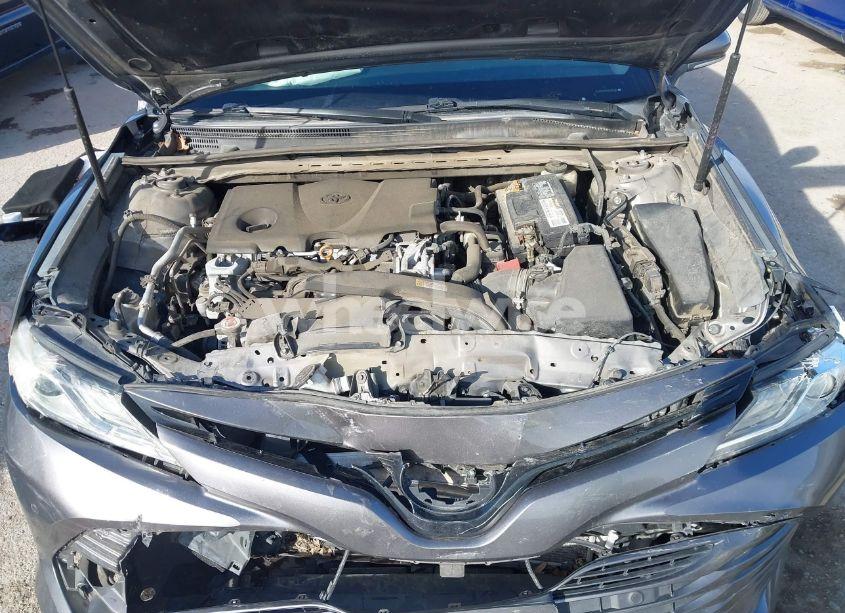 Photo 10 of 2018 Toyota Camry XLE (VIN 4T1B11HK5JU005122)