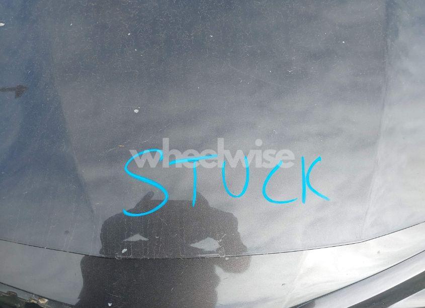 Photo 10 of 2018 Toyota Camry LE (VIN 4T1B11HK5JU006934)