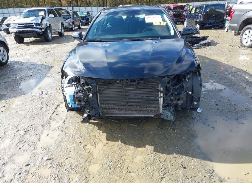 Photo 6 of 2018 Toyota Camry LE (VIN 4T1B11HK5JU069788)