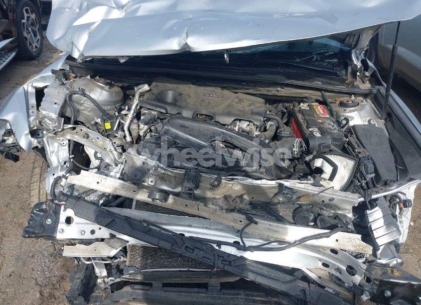 Photo 10 of 2018 Toyota Camry SE (VIN 4T1B11HK5JU088440)