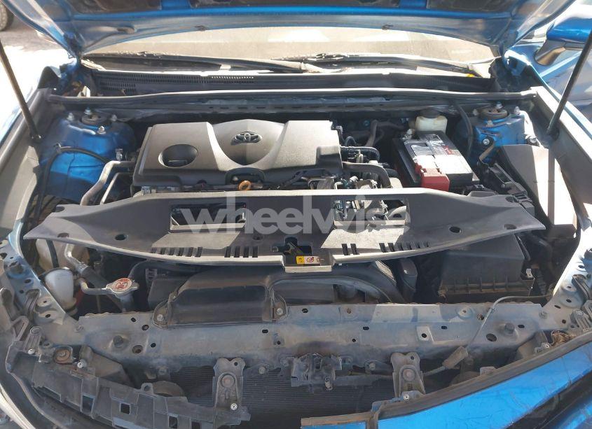 Photo 10 of 2018 Toyota Camry SE (VIN 4T1B11HK5JU102451)