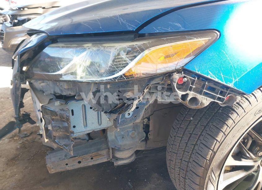 Photo 18 of 2018 Toyota Camry SE (VIN 4T1B11HK5JU102451)