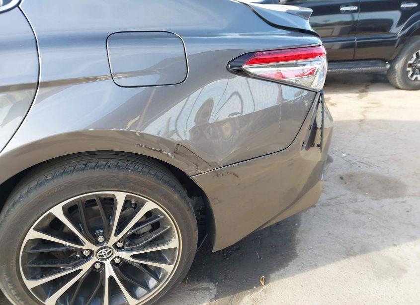 Photo 21 of 2018 Toyota Camry SE (VIN 4T1B11HK5JU124756)