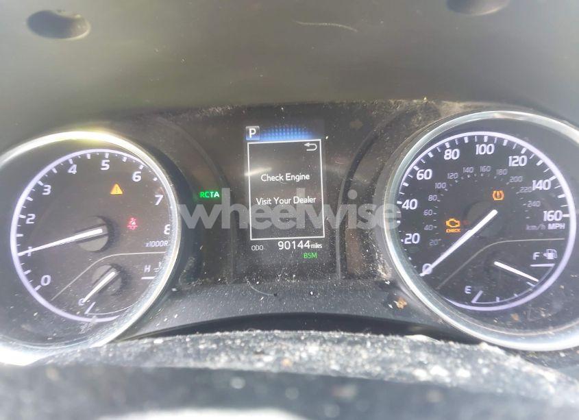 Photo 7 of 2018 Toyota Camry LE (VIN 4T1B11HK5JU140357)