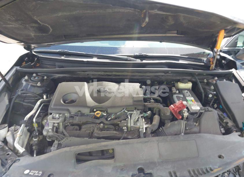 Photo 10 of 2018 Toyota Camry SE (VIN 4T1B11HK5JU141038)