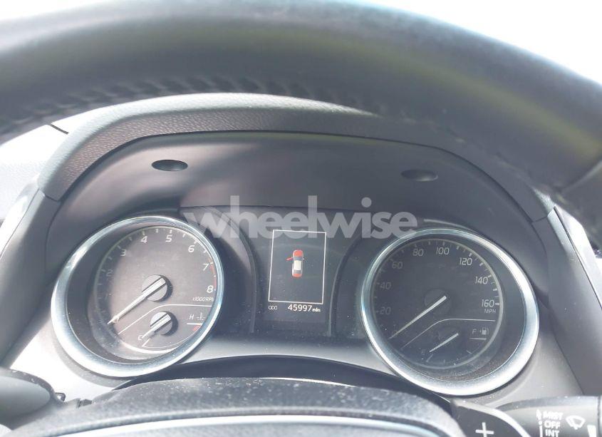 Photo 7 of 2018 Toyota Camry SE (VIN 4T1B11HK5JU141038)