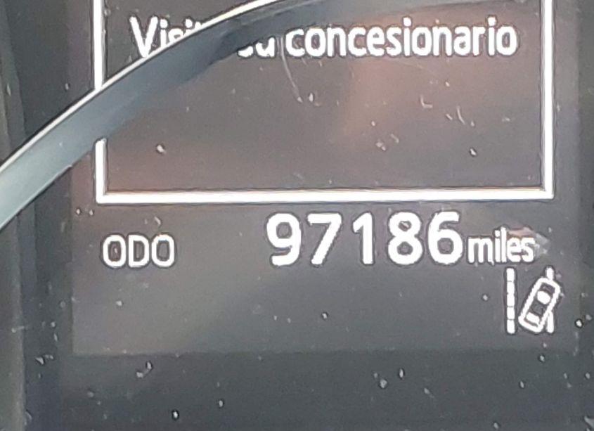 Photo 16 of 2018 Toyota Camry SE (VIN 4T1B11HK5JU153335)