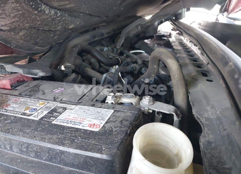 Photo 10 of 2018 Toyota Camry LE (VIN 4T1B11HK5JU527586)