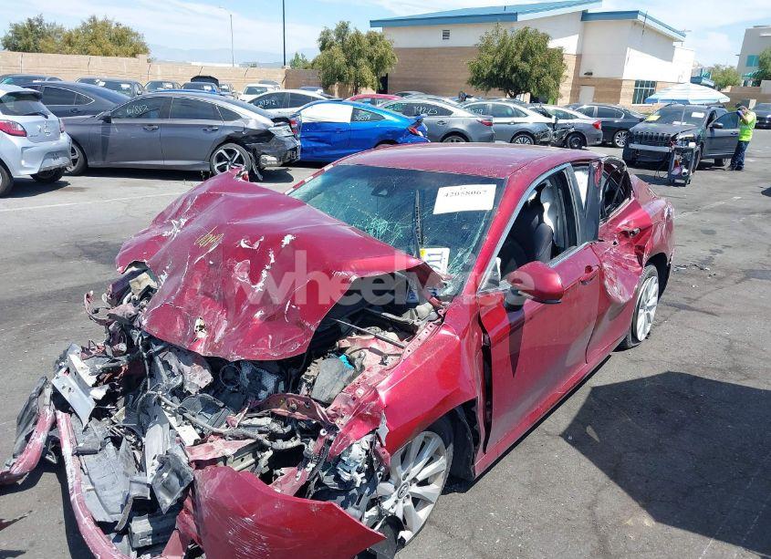 Photo 6 of 2018 Toyota Camry LE (VIN 4T1B11HK5JU527586)