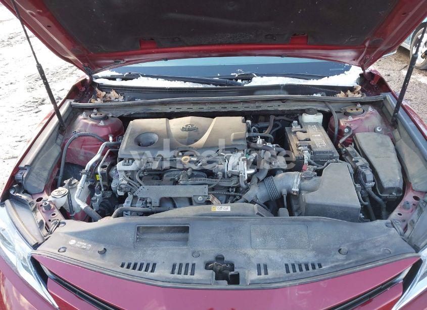 Photo 10 of 2018 Toyota Camry LE (VIN 4T1B11HK5JU542279)