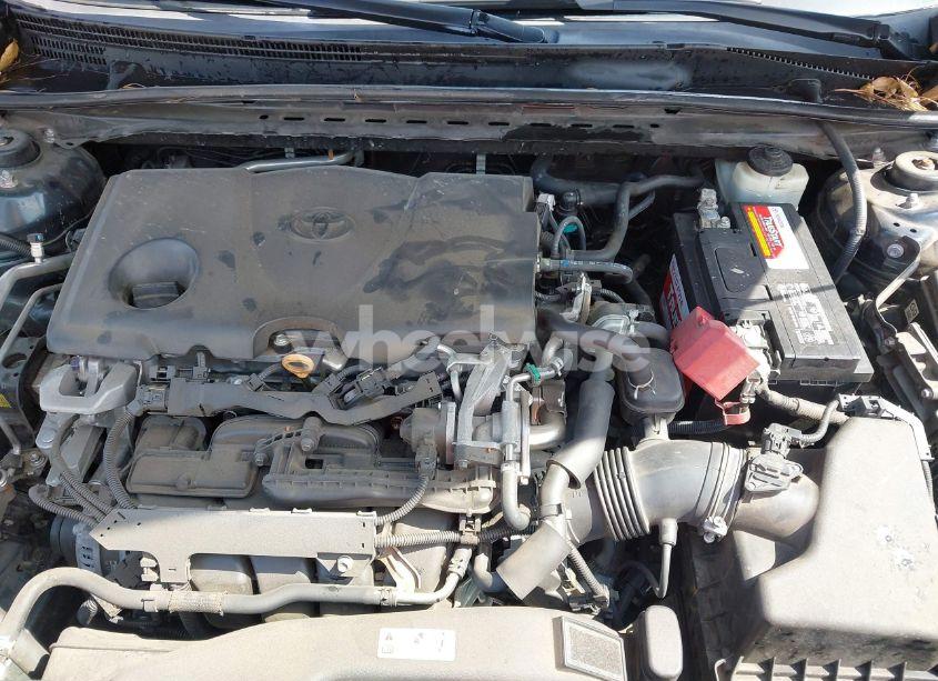 Photo 10 of 2018 Toyota Camry SE (VIN 4T1B11HK5JU575265)