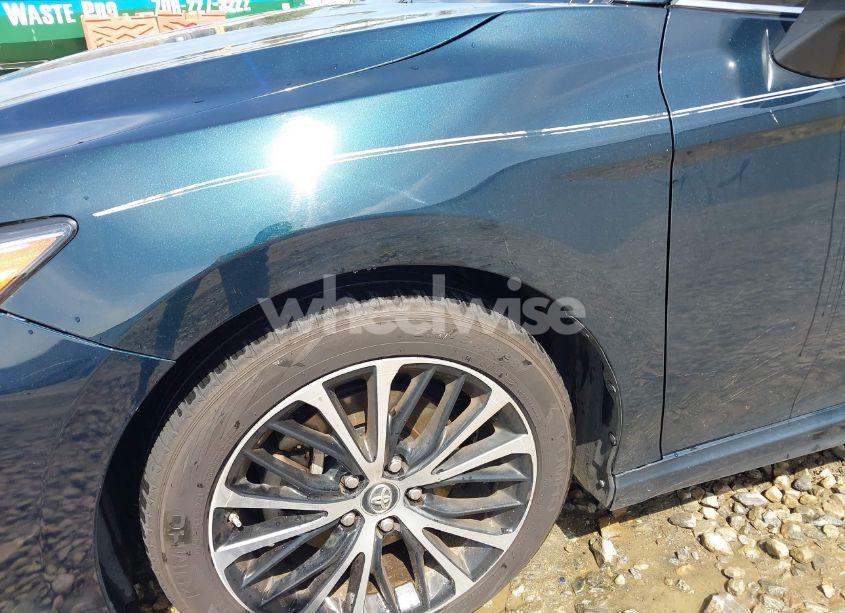 Photo 18 of 2018 Toyota Camry SE (VIN 4T1B11HK5JU575265)