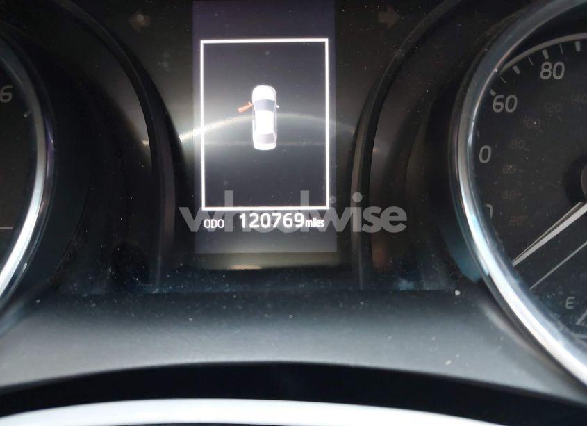 Photo 7 of 2018 Toyota Camry SE (VIN 4T1B11HK5JU575265)