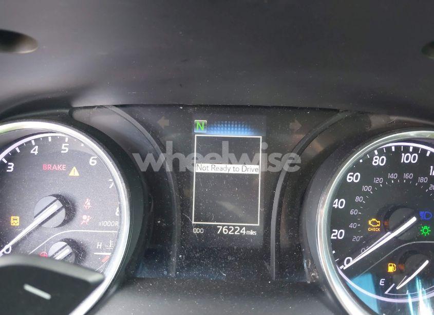 Photo 15 of 2018 Toyota Camry SE (VIN 4T1B11HK5JU594494)