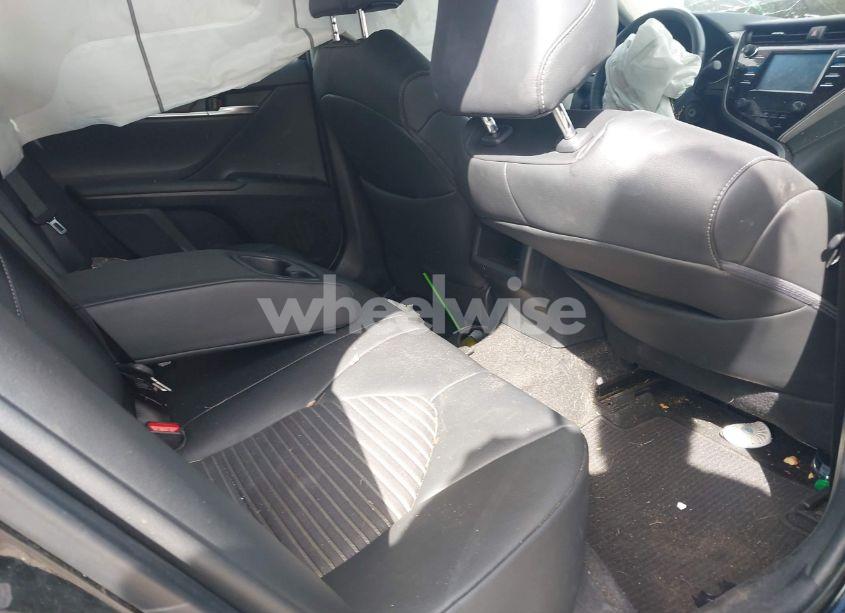 Photo 8 of 2018 Toyota Camry SE (VIN 4T1B11HK5JU594494)