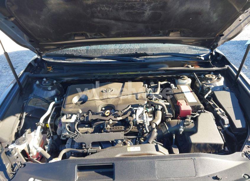 Photo 10 of 2018 Toyota Camry LE (VIN 4T1B11HK5JU604019)