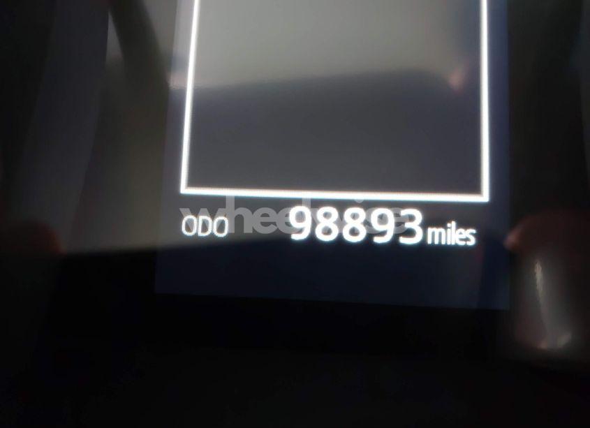 Photo 15 of 2018 Toyota Camry SE (VIN 4T1B11HK5JU652765)