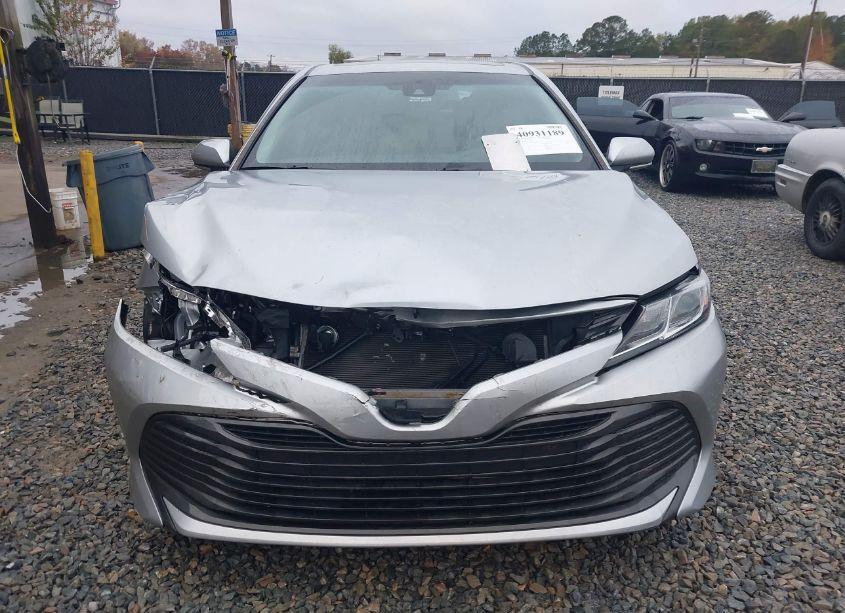 Photo 12 of 2018 Toyota Camry LE (VIN 4T1B11HK5JU676693)