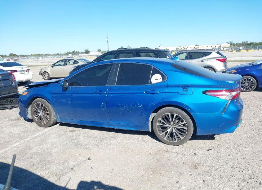 Photo 14 of 2019 Toyota Camry SE (VIN 4T1B11HK5KU162845)