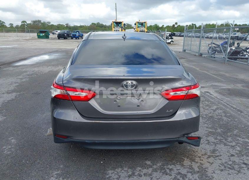 Photo 15 of 2019 Toyota Camry LE (VIN 4T1B11HK5KU195070)