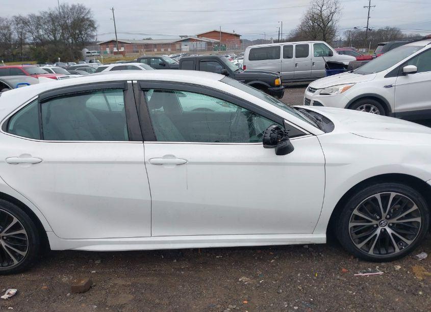 Photo 13 of 2019 Toyota Camry SE (VIN 4T1B11HK5KU199796)