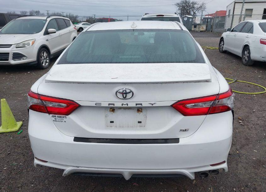 Photo 16 of 2019 Toyota Camry SE (VIN 4T1B11HK5KU199796)