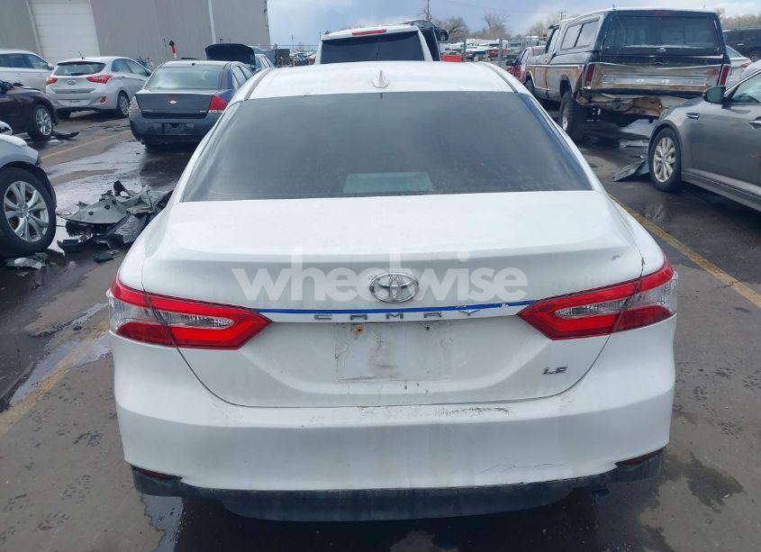 Photo 16 of 2019 Toyota Camry LE (VIN 4T1B11HK5KU204141)