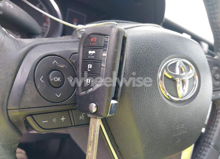 Photo 11 of 2019 Toyota Camry SE (VIN 4T1B11HK5KU207427)