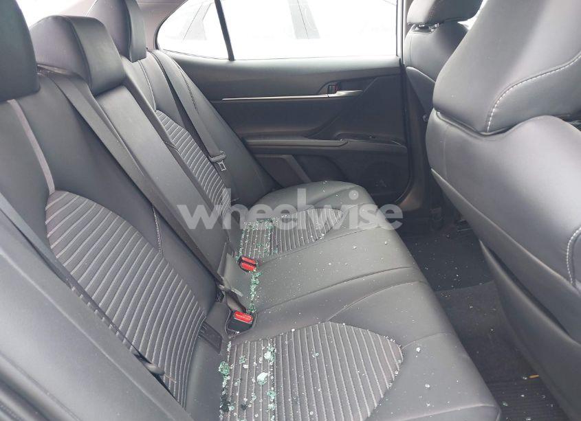 Photo 8 of 2019 Toyota Camry SE (VIN 4T1B11HK5KU207427)