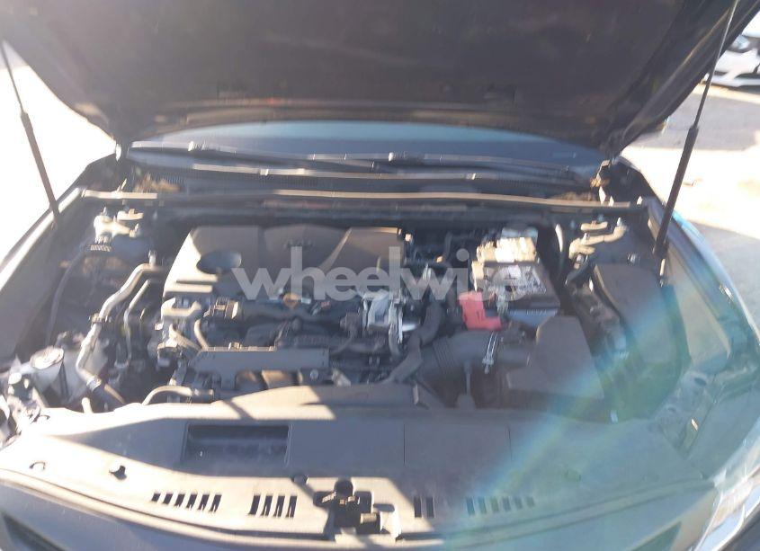 Photo 10 of 2019 Toyota Camry SE (VIN 4T1B11HK5KU212045)