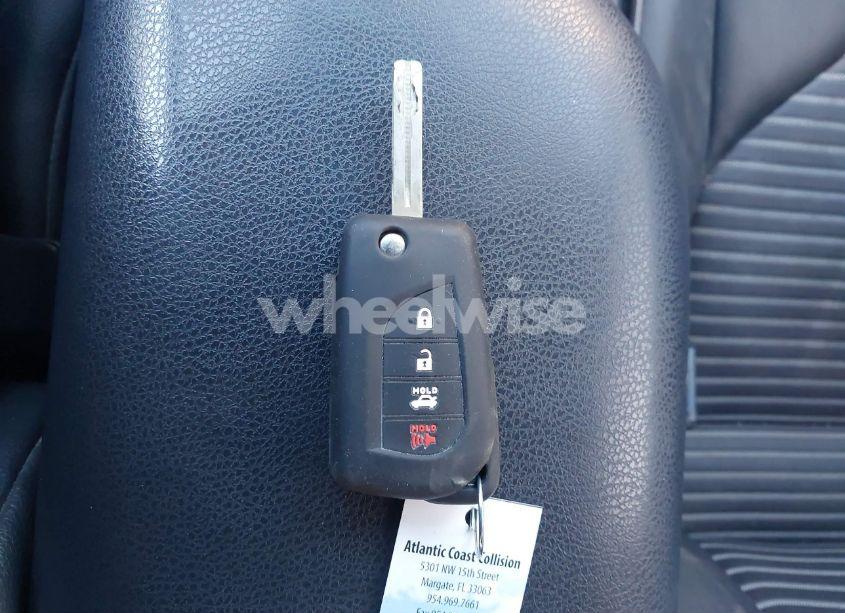 Photo 11 of 2019 Toyota Camry SE (VIN 4T1B11HK5KU212045)