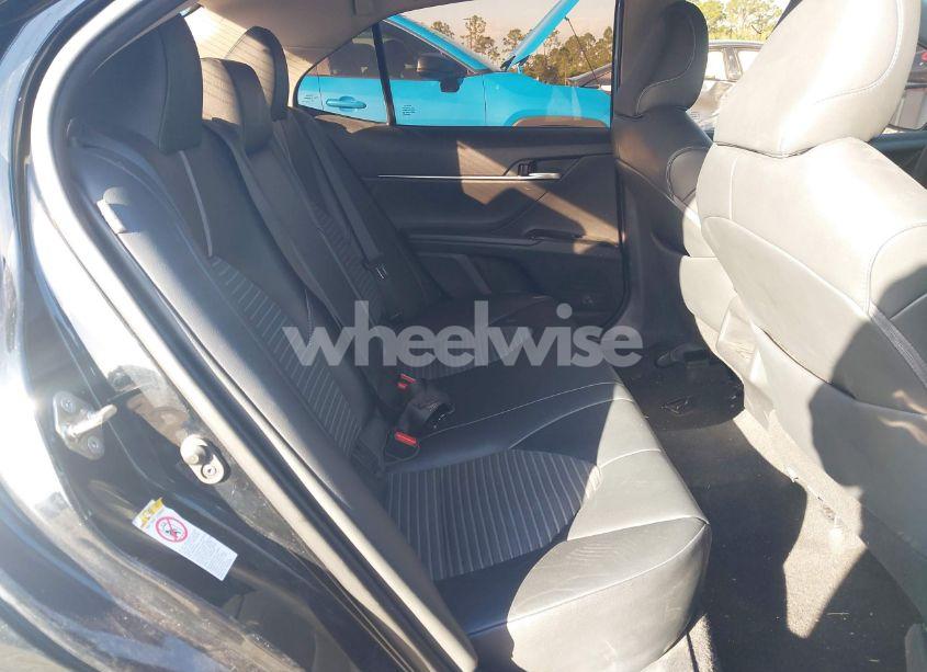 Photo 8 of 2019 Toyota Camry SE (VIN 4T1B11HK5KU212045)