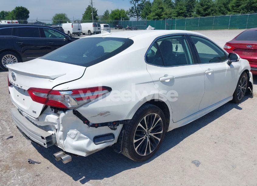 Photo 4 of 2019 Toyota Camry SE (VIN 4T1B11HK5KU217312)