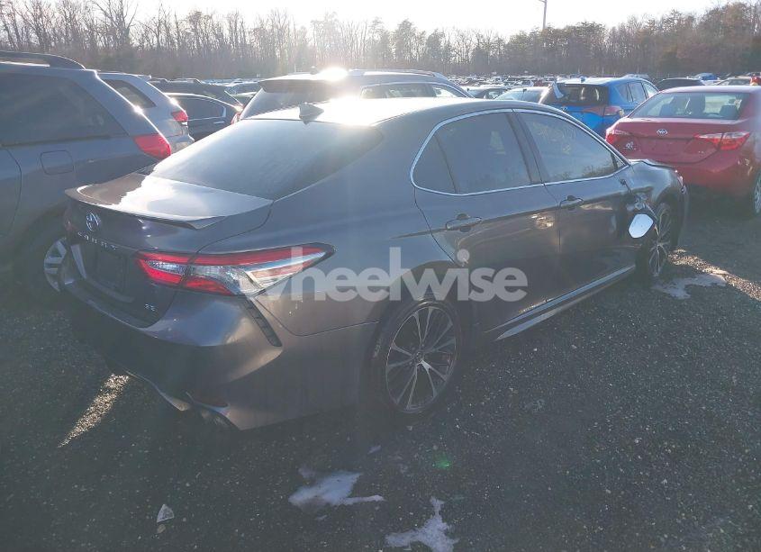 Photo 4 of 2019 Toyota Camry SE (VIN 4T1B11HK5KU221165)