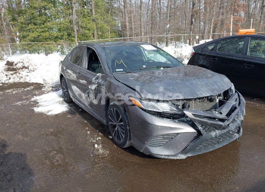 Photo 6 of 2019 Toyota Camry SE (VIN 4T1B11HK5KU221165)