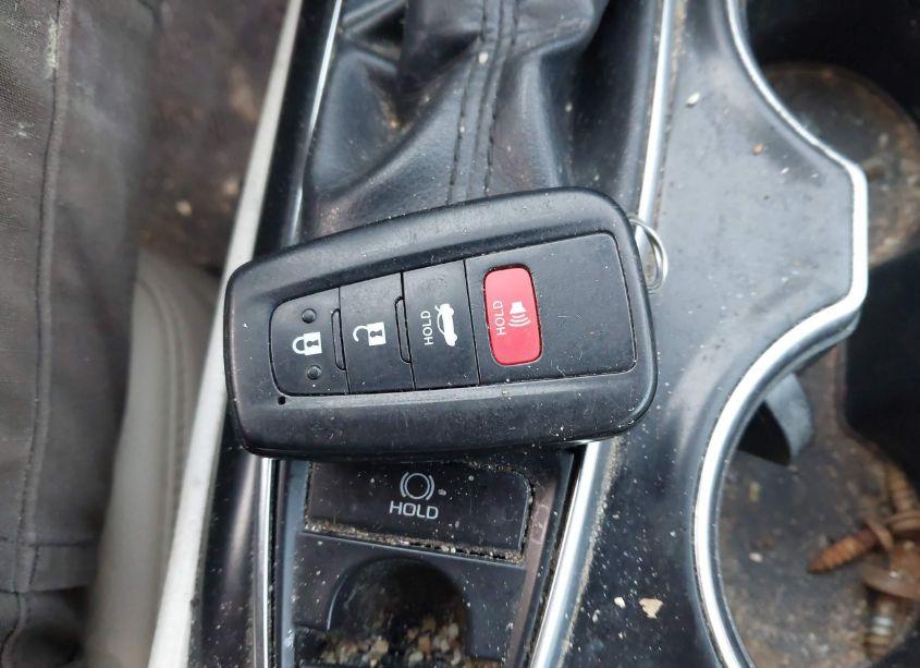 Photo 11 of 2019 Toyota Camry XLE (VIN 4T1B11HK5KU234353)